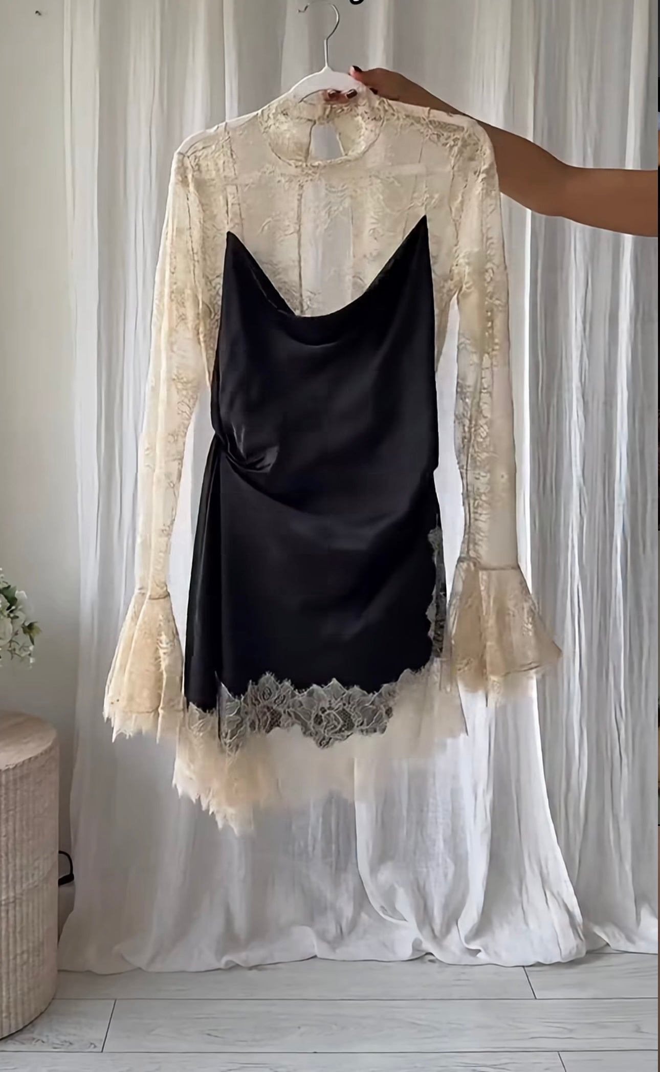 Abito pizzo modello Zara